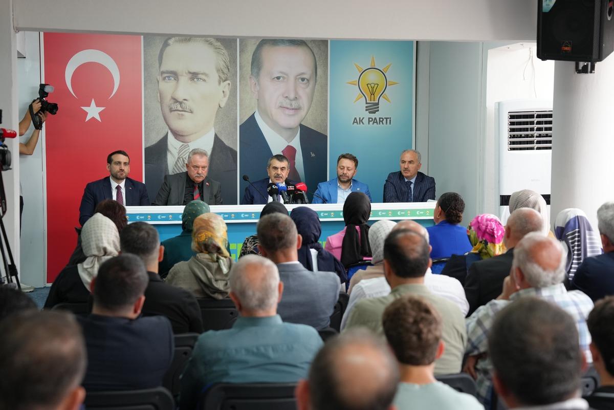Bakan Yusuf Tekin: "Osmanlı ile Cumhuriyet i barıştırmamız lazım" 1