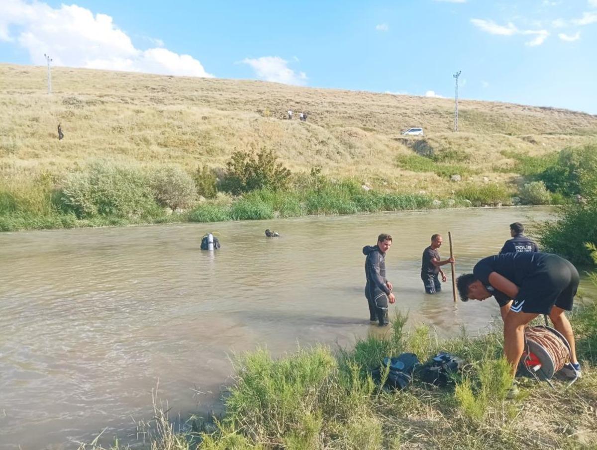 Bulanık ta kahreden olay: Çaya düşen iki kardeşten biri yaşamını yitirdi, diğeri kayıp 2