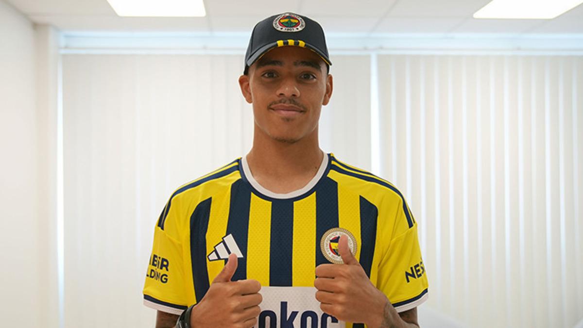 UEFA ya bildirildi! Fenerbahçe nin Avrupa kadrosunda sürpriz 1