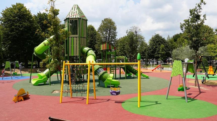 D&uuml;zce Belediyesi 6 yılda 61 park kazandırıldı