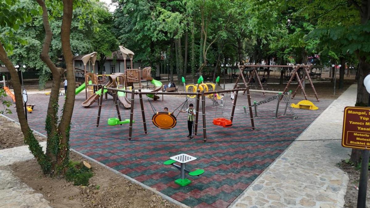 Düzce Belediyesi 6 yılda 61 park kazandırıldı 1