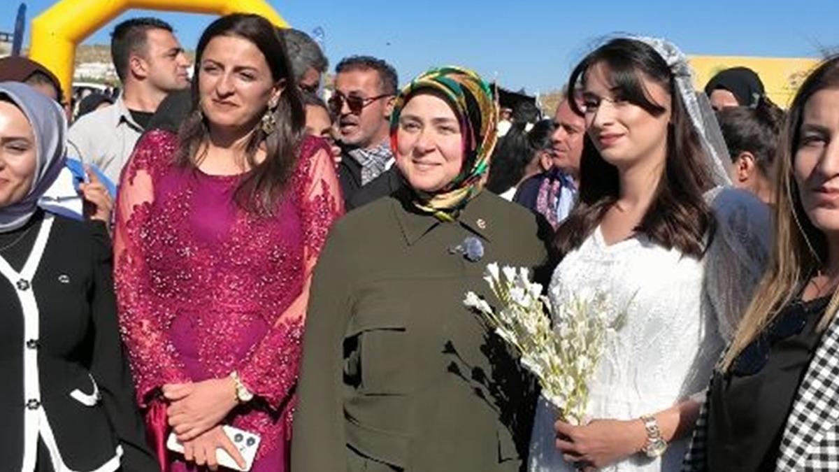 Cumhurbaşkanı Erdoğan, Hakkarili kadınlara seslendi 1