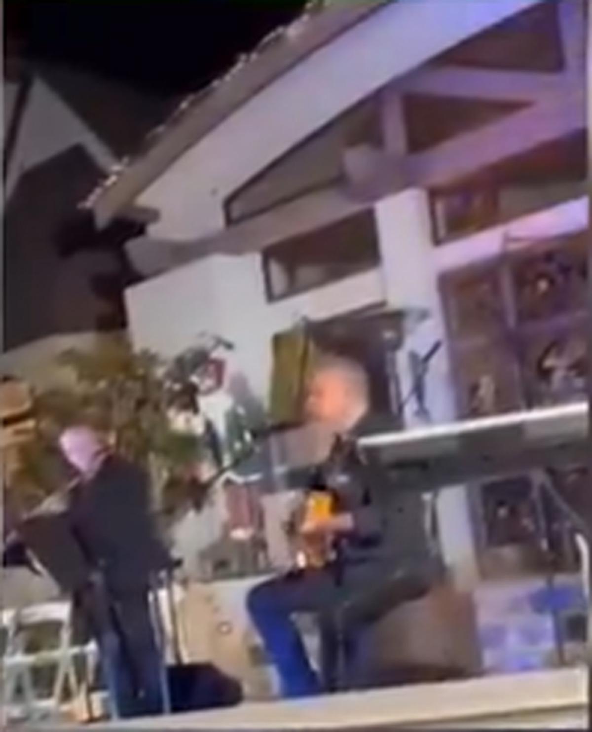 Haluk Levent ABD deki iş insanlarından bağış almak için video çekip göndermiş: "Para burada abi" 4