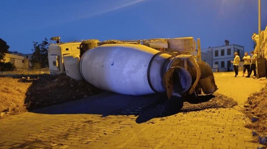 Kahramanmaraş'ta beton mikseri devrildi: 1 yaralı