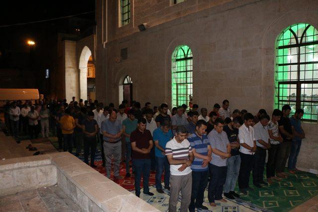 Adıyaman'da Kadir Gecesi camiler doldu