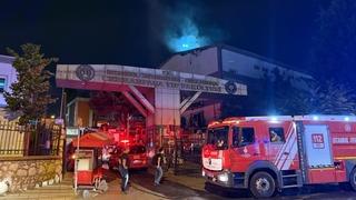 Cerrahpaşa Diş Hekimliği Fakültesi çatısında yangın çıktı