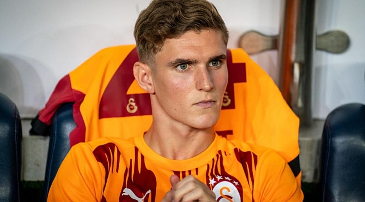 Yeni sezonda yoklar! Galatasaray 4 ismi TFF ye bildirmedi 2
