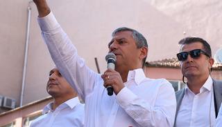 &Ouml;zg&uuml;r &Ouml;zel ile ilgili &ccedil;arpıcı İYİ Parti iddiası! Canlı yayında a&ccedil;ıkladı