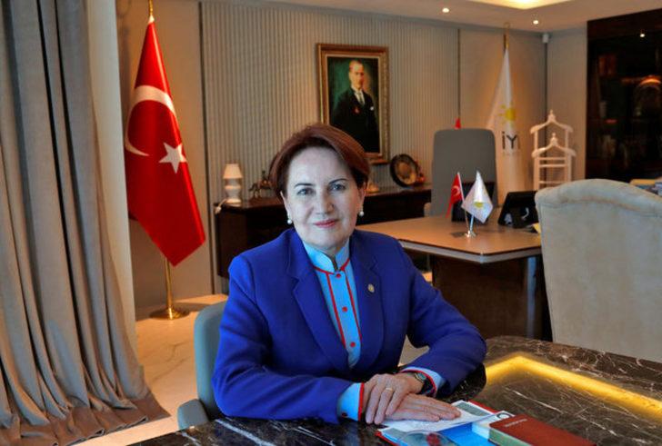 ‘LİDERLER TELEVİZYONDA RÖPORTAJCIYLA İYİ İLİŞKİ KURMALI’ (Liderler mitingde nasıl, televizyonda nasıl davranmalı? )
