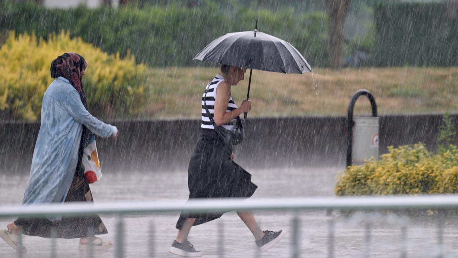 Turkey Issues Heavy Rain and Wind Warning for Northern and Eastern Provinces