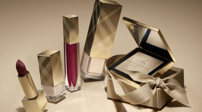 Burberry'den kışa &ouml;zel koleksiyon: "Winter Glow"