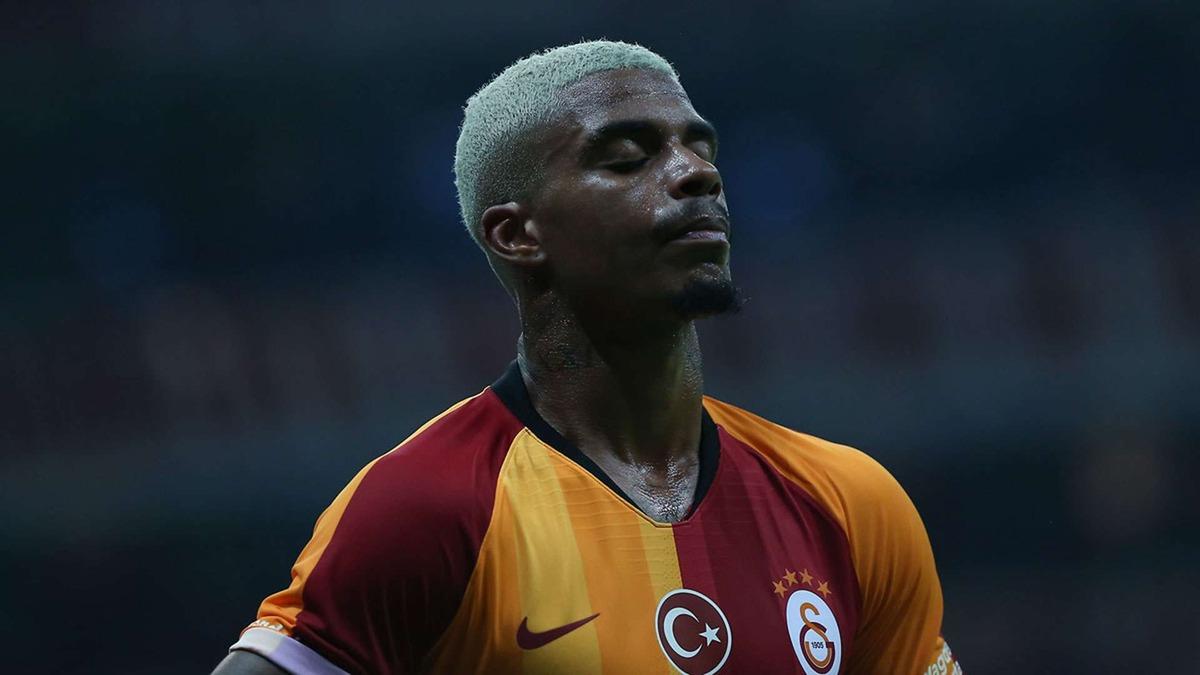 Galatasaray da hiç beklenmedik kriz! Kampa katılmadı: İmza parası vermezseniz ayrılırım 3