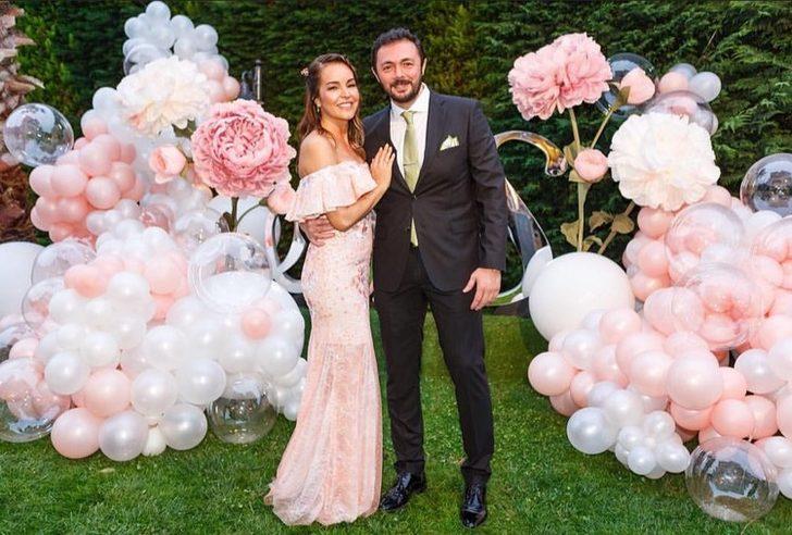 Bengü müjdeyi böyle verdi: Düğün tarihimiz... G3