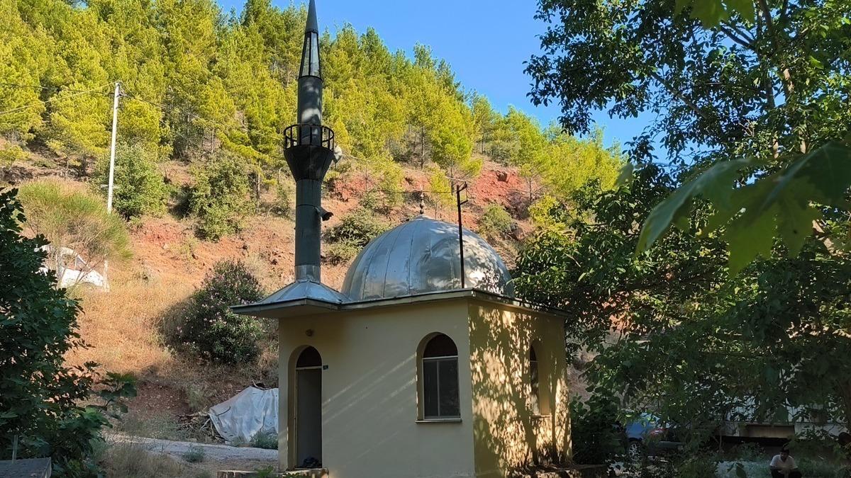Fotoğraf çektirmeden ayrılan yok! Bu cami sadece 9 metrekare 1