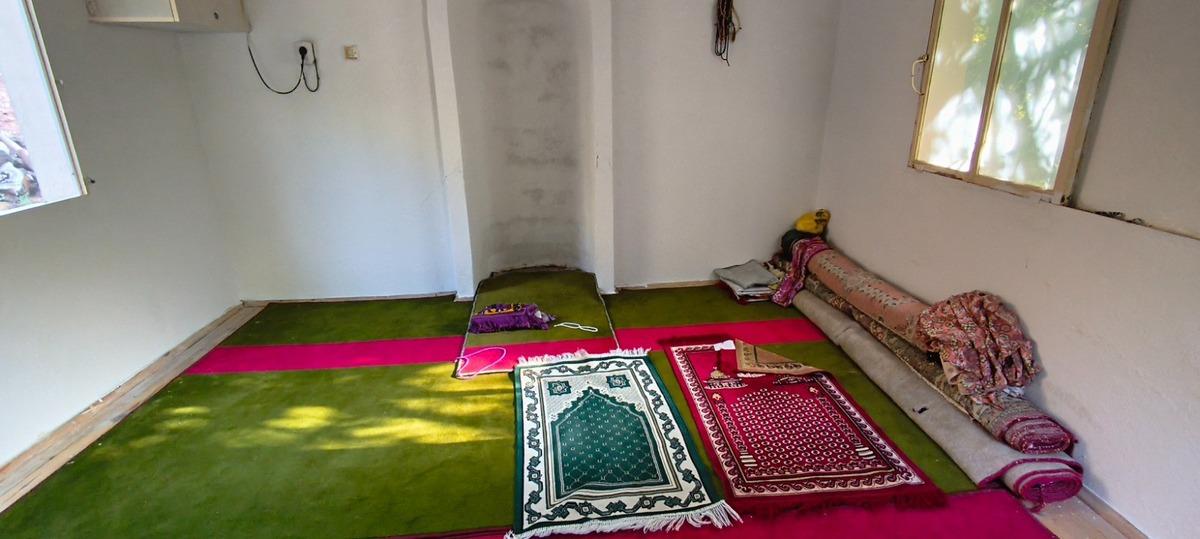 Fotoğraf çektirmeden ayrılan yok! Bu cami sadece 9 metrekare 2
