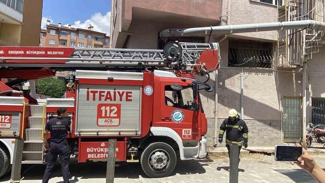 Eskişehir’de fırın bacasında çıkan yangın paniğe sebep oldu 2