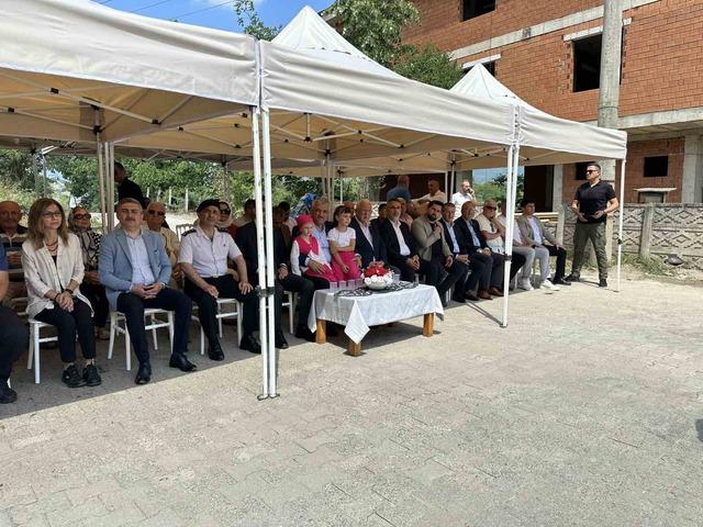 Çeşmelerden ayran aktı 1