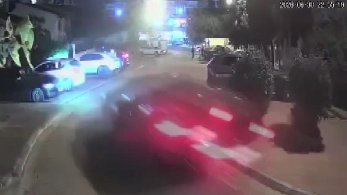 Evinin önünde otomobilin çarptığı Diyar felç oldu: "Evladım gözümün önünde eriyor" 2