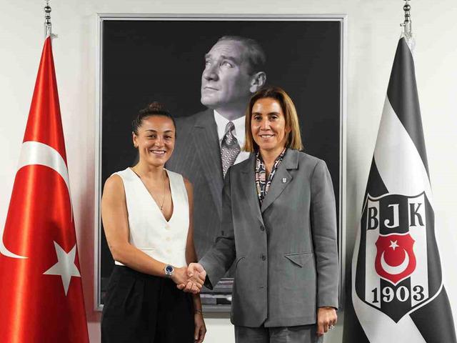 Beşiktaş Kadın Futbol Takımı, Didem Karagen&ccedil;&rsquo;e emanet