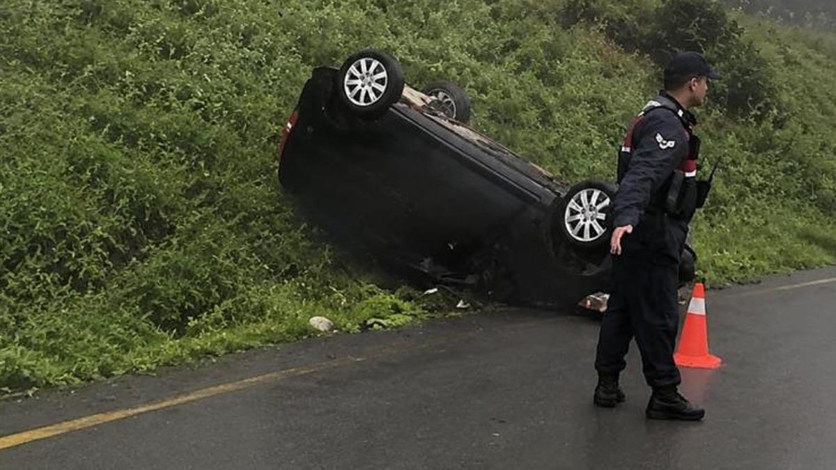 Trabzon'da otomobil uçuruma yuvarlandı: 2 Yaralı
