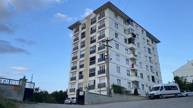 Binanın 7. katından düşen çocuk hayatını kaybetti