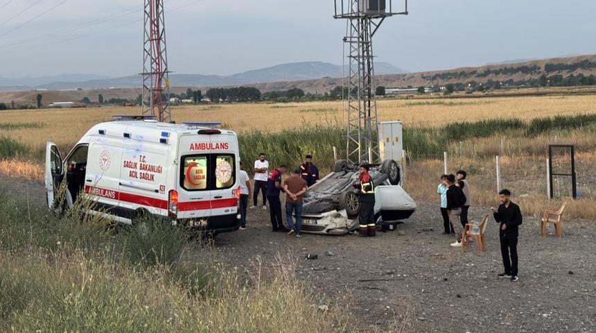 Bing&ouml;l'de otomobil takla attı: 3 yaralı