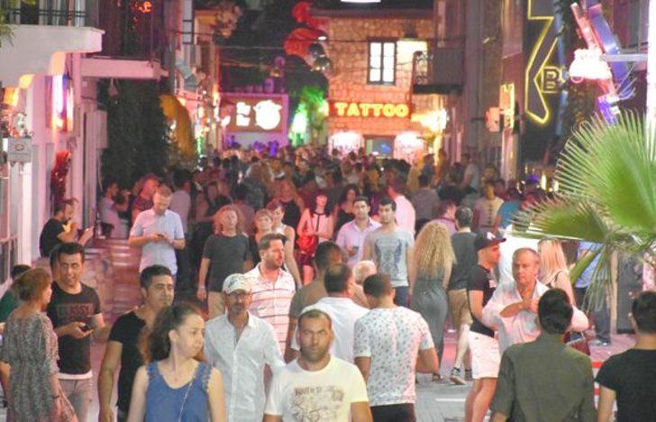 Güney'de köpükler içinde çılgın eğlence  G1