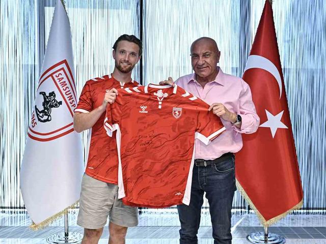 Samsunspor, Elliot Watt&rsquo;ı 4 yıllığına kadrosuna kattı