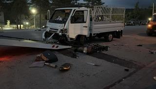 Bolu'da motosiklet ile kamyonet &ccedil;arpıştı: 1 &ouml;l&uuml;, 1 yaralı