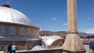 Yavru leylek için ekipler harekete geçti