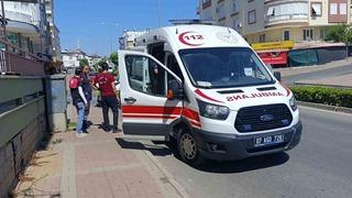 Motosiklet ile otomobil çarpıştı: 2 yaralı