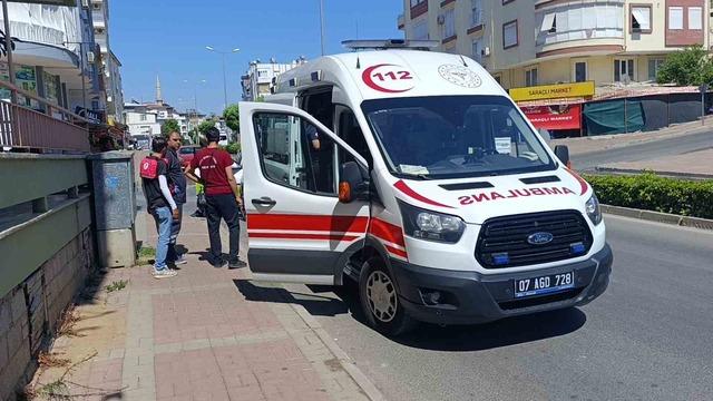 Motosiklet ile otomobil çarpıştı: 2 yaralı