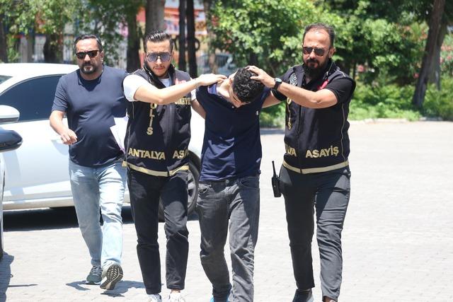 İki ablasını boğazladı, birini öldürdü! "İçine şeytan girdi" deyip saldırdı 3