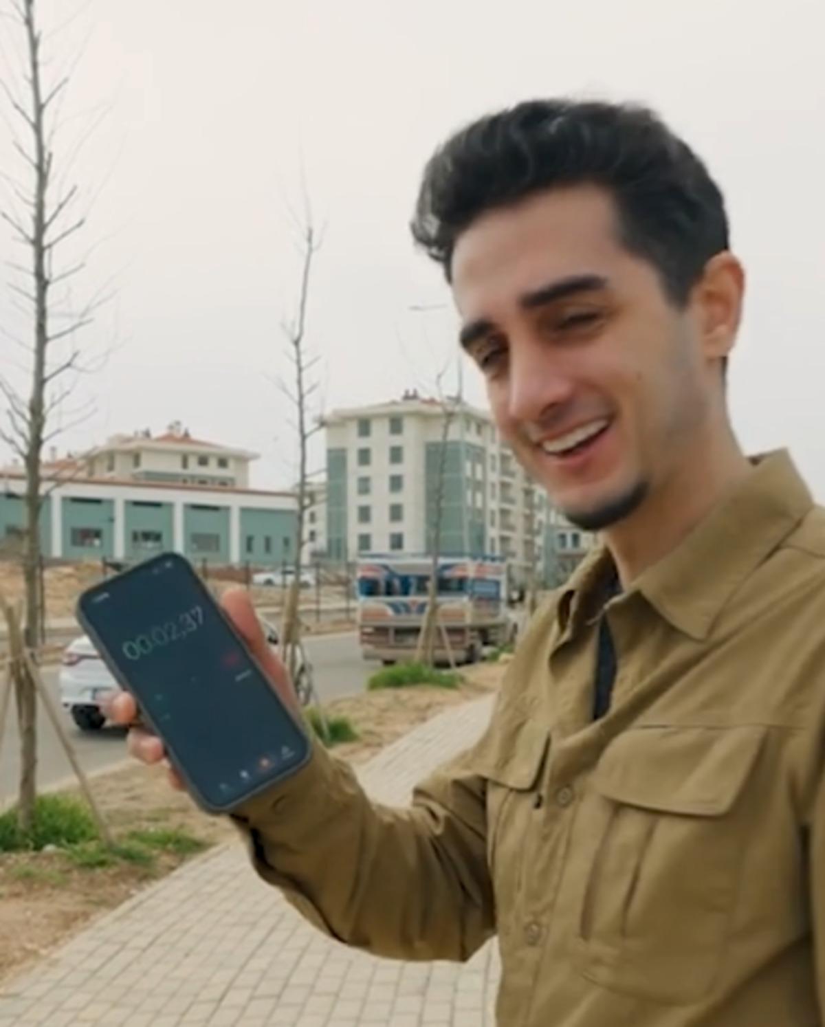 Ruhi Çenet, belgeselinde asrın inşaasını anlattı! Yürüye yürüye İndere yi bitiremedi 2
