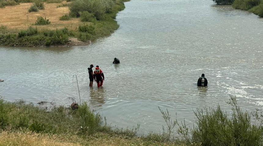 Muş'ta akarsuya d&uuml;şen &ccedil;ocuktan acı haber