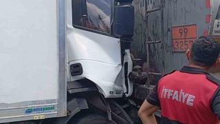 Osmaniye’de tankere arkadan çarpan tırda 2 kişi yaralandı