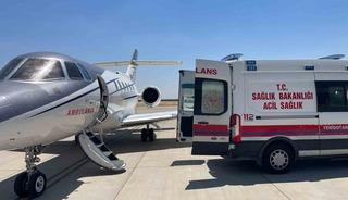 Ambulans u&ccedil;ak 14 g&uuml;nl&uuml;k bebek i&ccedil;in Mardin&rsquo;den havalandı