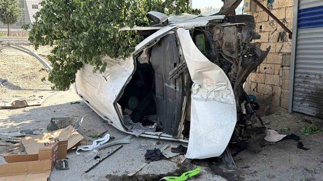 Panelvan şarampole yuvarlandı: 1’i ağır 8 yaralı 1