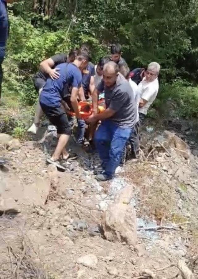 Osmaniye’de içme suyu çalışmasında düşen işçi yaralandı 1