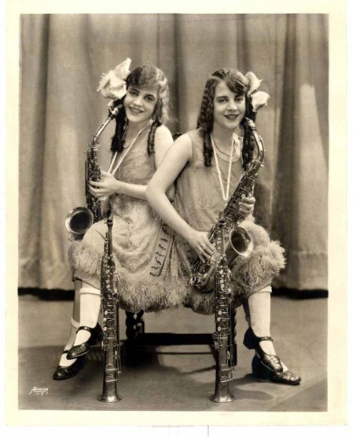 Yapışık ikizler Violet ve Daisy'nin benzersiz hayatı G4