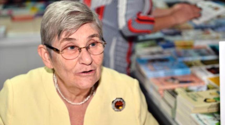 Canan Karartay'dan bayram uyarısı:"Şeker yemeyin diyorum &ccedil;&uuml;nk&uuml;..."