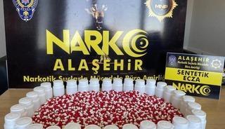 Manisa'da bin 803 sentetik ecza hap ele ge&ccedil;irildi
