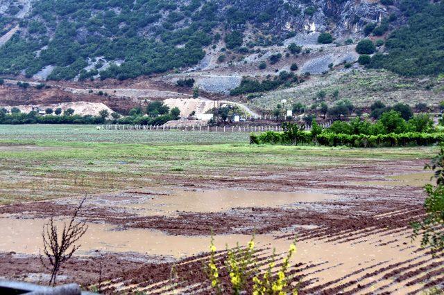 Muğla'da sağanak etkili oldu