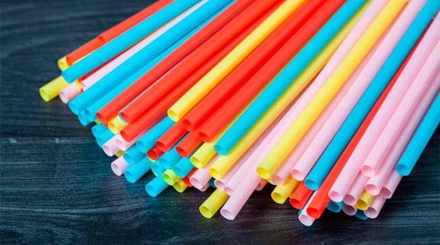 Neden plastik pipet kullanmayı bırakmalısınız?