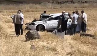 Şarampole devrilen otomobil takla attı: 2 yaralı