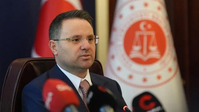 Bakan Gürlek duyurdu: Yasa dışı bahis soruşturması! 50 milyar dolar harcanmış... 23 şüpheliye işlem