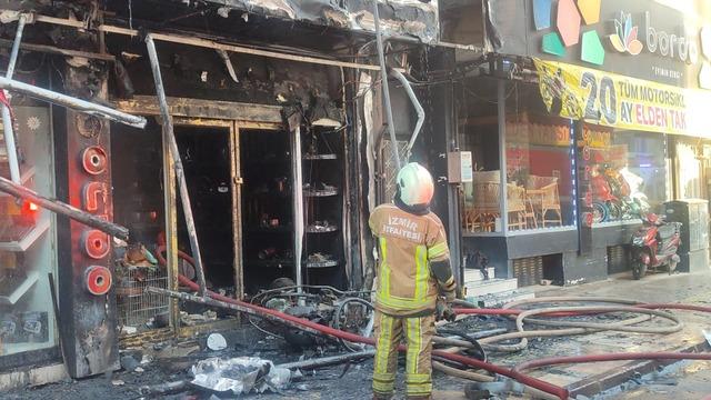 İzmir de iş yerinde çıkan yangın hasara neden oldu 1
