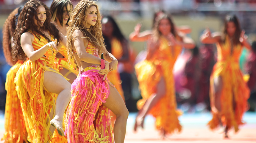 D&uuml;nya Kupası finalinde Shakira sahneye &ccedil;ıktı! Yaşı X'te konuşuldu