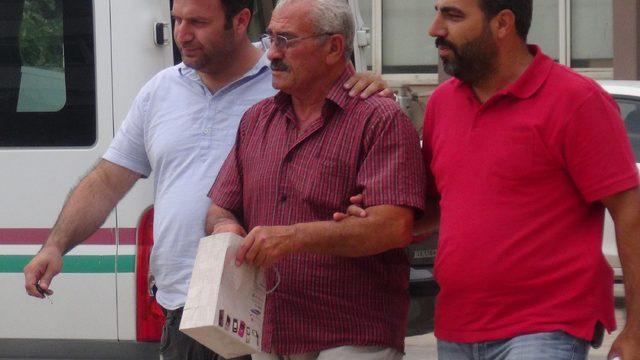 Hafriyat kamyonunun altında kalan engelli anne ile oğlu toprağa verildi (3)