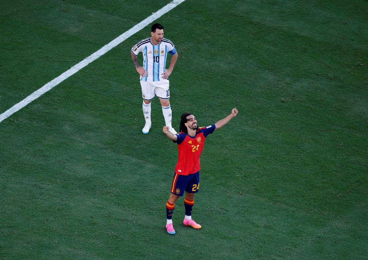 Lionel Messi kendisini tutamadı! Maçın ardından gözyaşlarına boğuldu 1